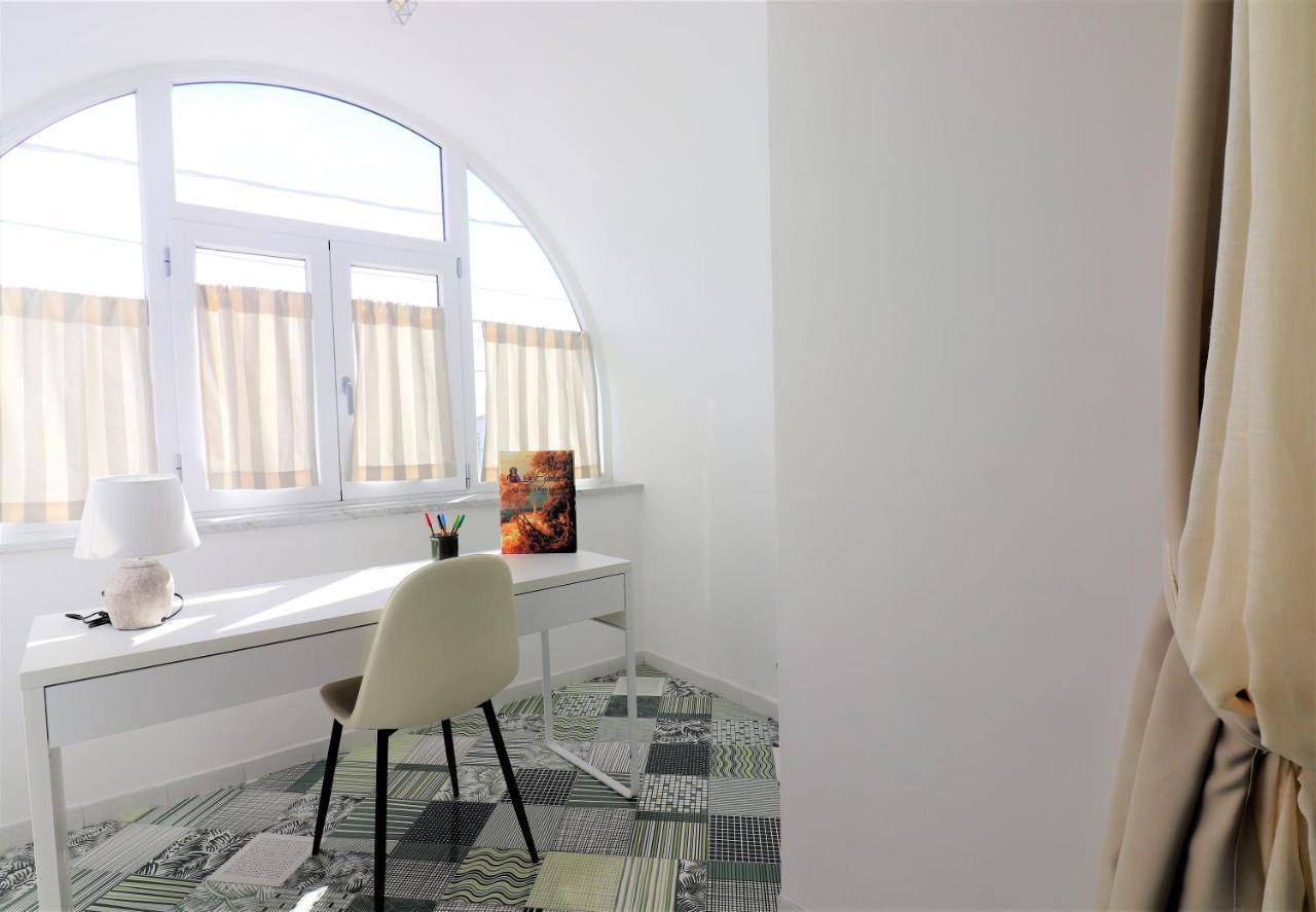 Mary'S Apartments - De Vivo Realty Massa Lubrense Exteriör bild